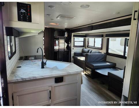 2023 Jayco Jay Feather 27BHB Travel Trailer at Interstate RV Sales & Service, Inc. STOCK# 1555 Photo 11