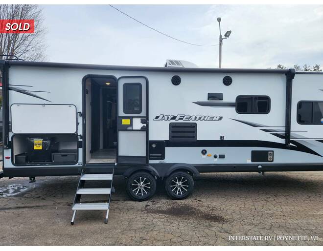 2024 Jayco Jay Feather 25RB Travel Trailer at Interstate RV Sales & Service, Inc. STOCK# 1576 Photo 9