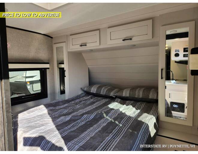 2024 Jayco Jay Feather 27BHB Travel Trailer at Interstate RV Sales & Service, Inc. STOCK# 1583 Photo 5