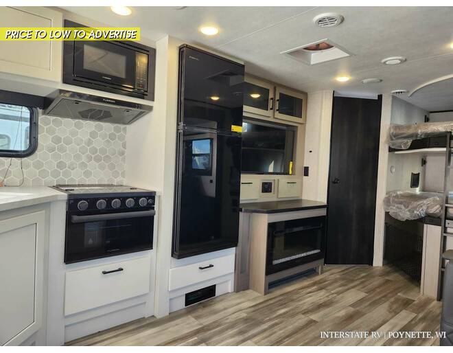 2024 Jayco Jay Feather 27BHB Travel Trailer at Interstate RV Sales & Service, Inc. STOCK# 1583 Photo 7